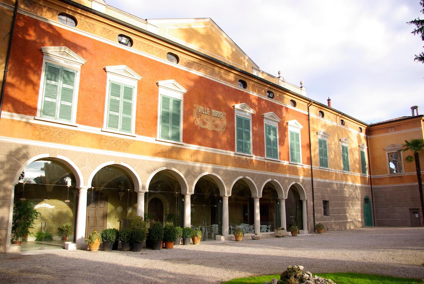 Villa Mirra